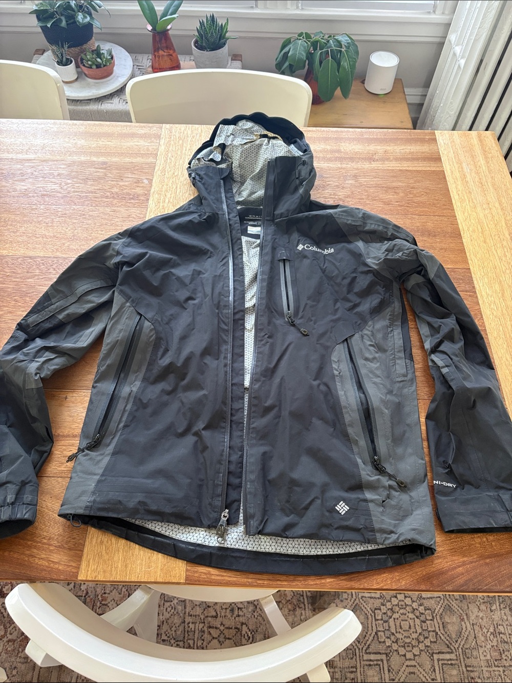 Columbia Men’s Black and Charcoal Hooded Rain Jacket
